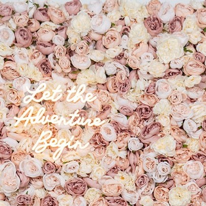 by_bouquet-rose-magnolia-laureleaf-cabbageroses-peony-ranunuculus